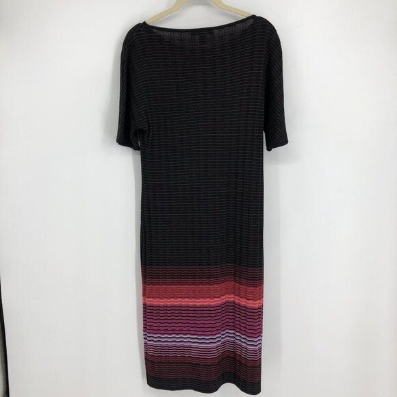 St. John Collection Black & Engineered Ombré Rib Short Sleeve Shift Dress size 6 - Picture 8 of 16